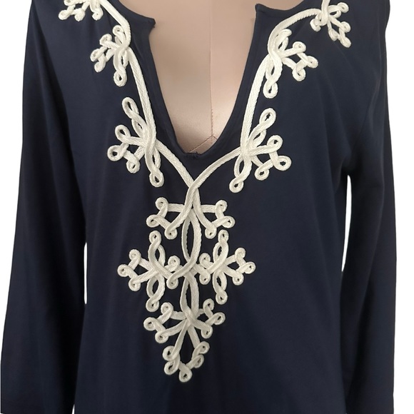 Lilly Pulitzer navy dress with white piping in size Medium. EUC. - Picture 4 of 13